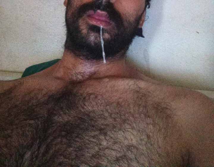 A fine time of pleasure tasting the seed 