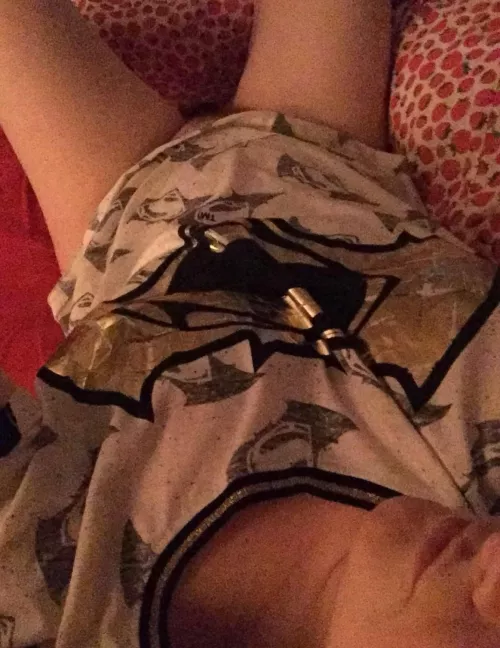 Come to bed and keep me warm so I can lose the top 