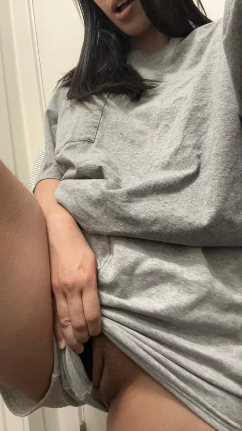 Comfy clothing or sexy clothing?🤔