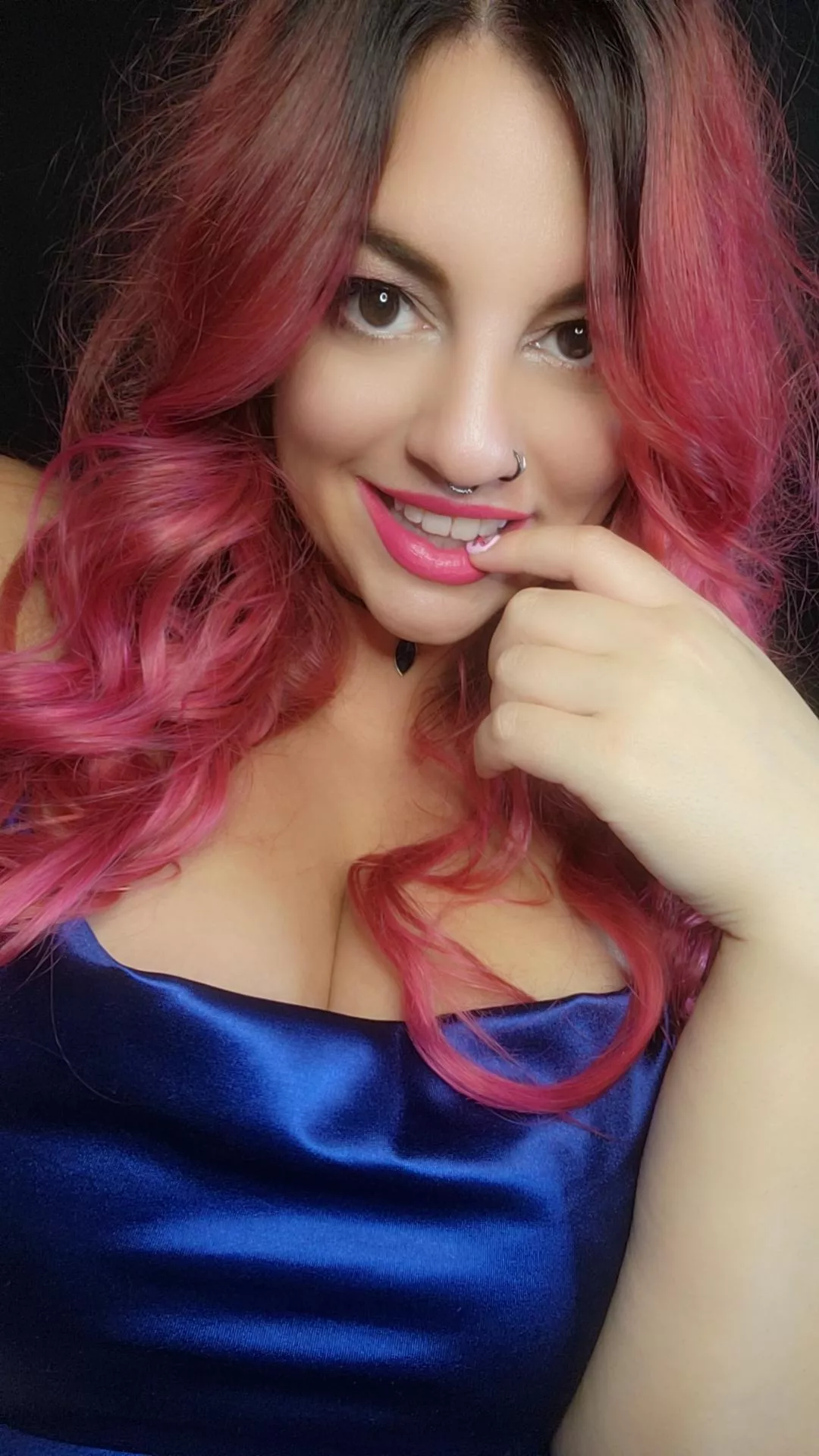 Dyed my hair a raspberry colour and matched it with my lipstick @sugar_bellz420 