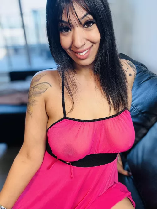 [F] can you see my tits 🙈