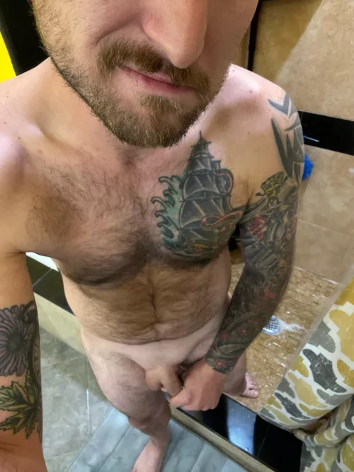 Horny daddy needs some attention 