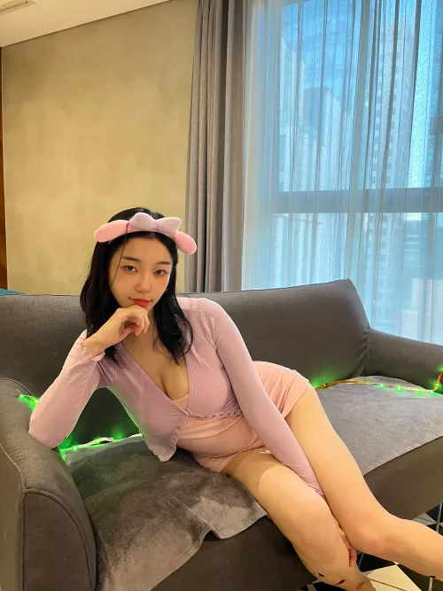 If Im the one came out on blind date would you still go for a second date?