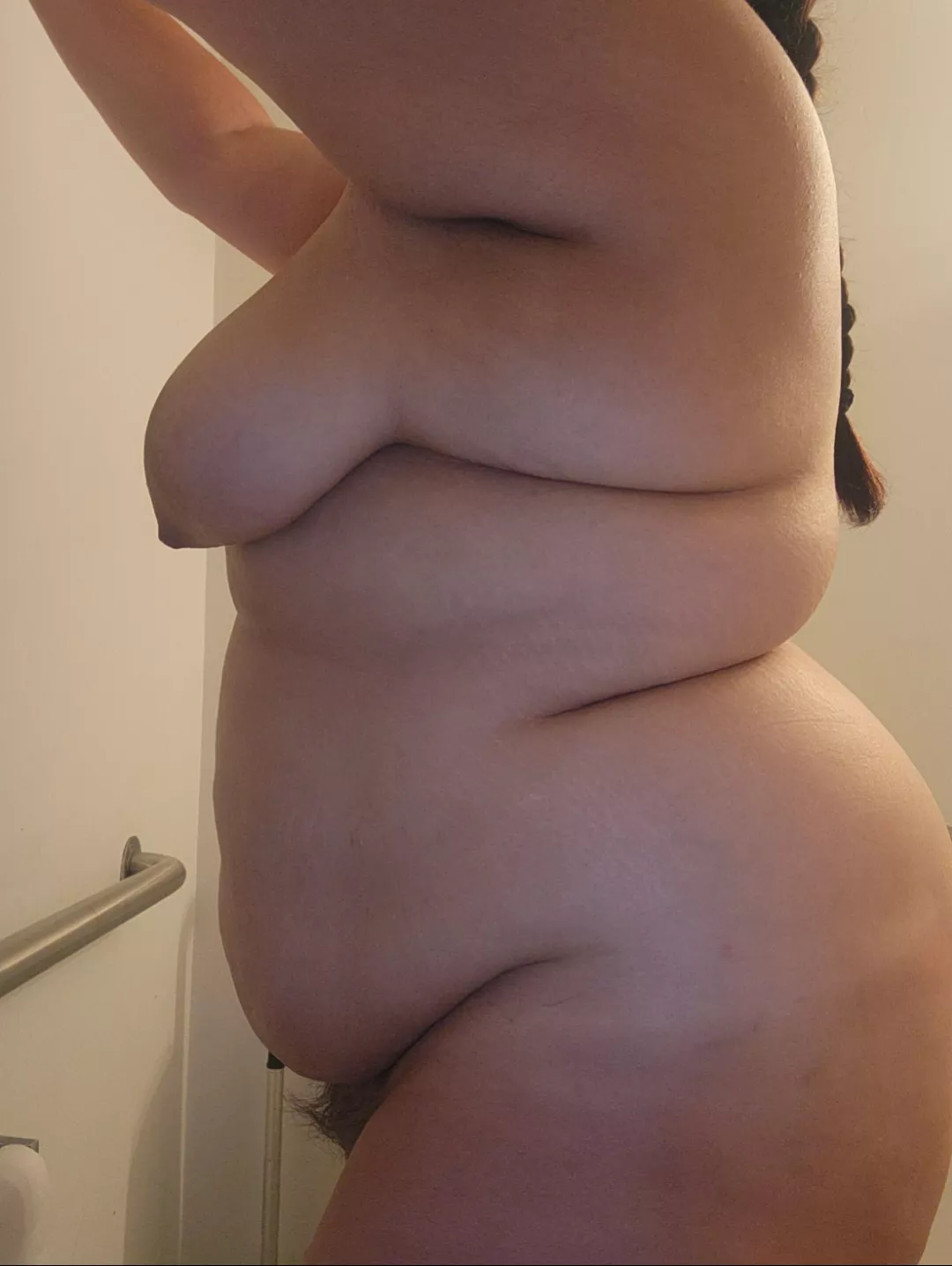 Just a little pussy hair 😉