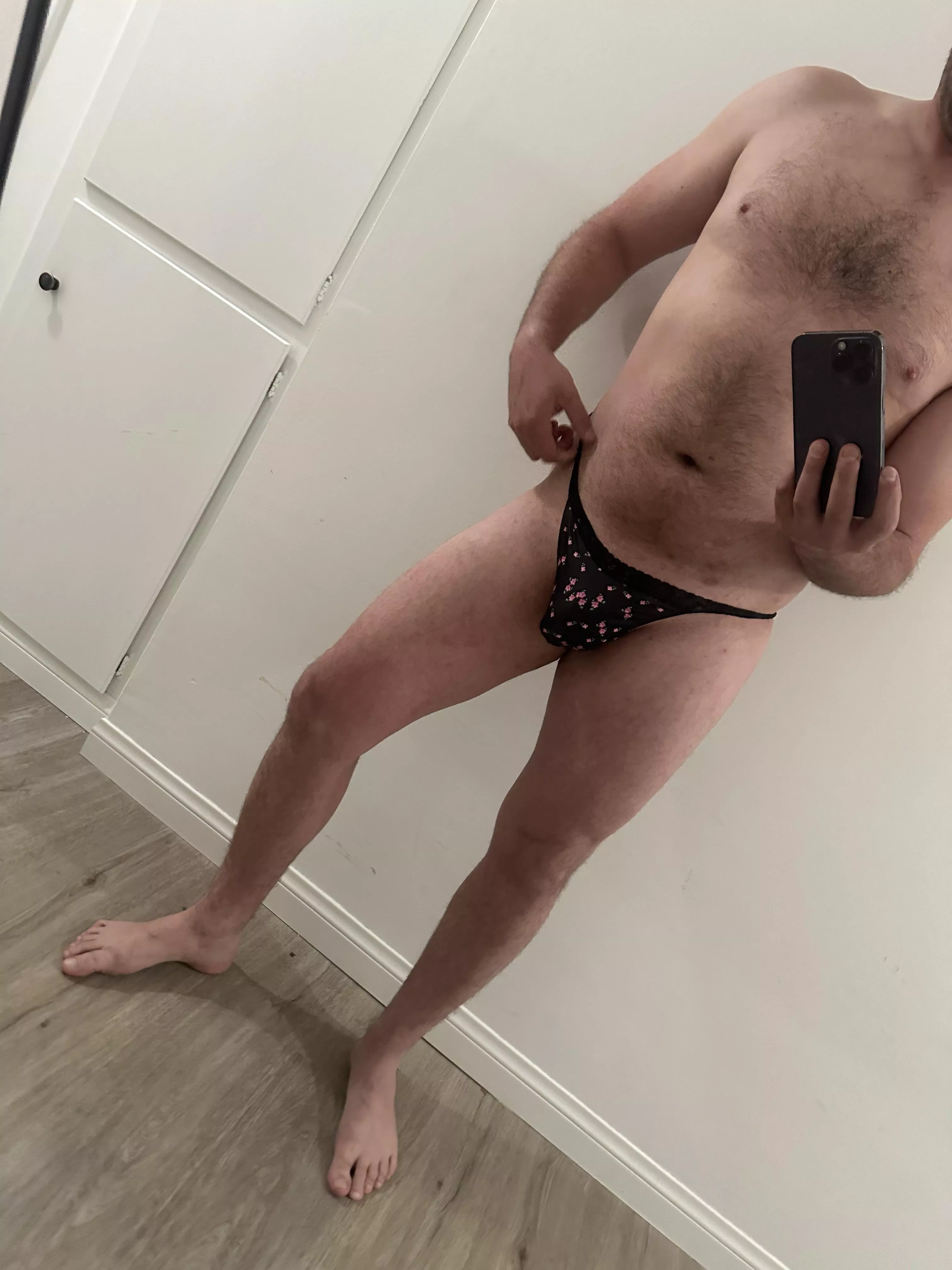 Love the little print on this one :) 