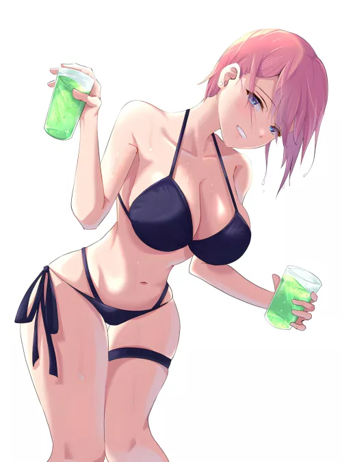 Nakano Ichika offering a drink