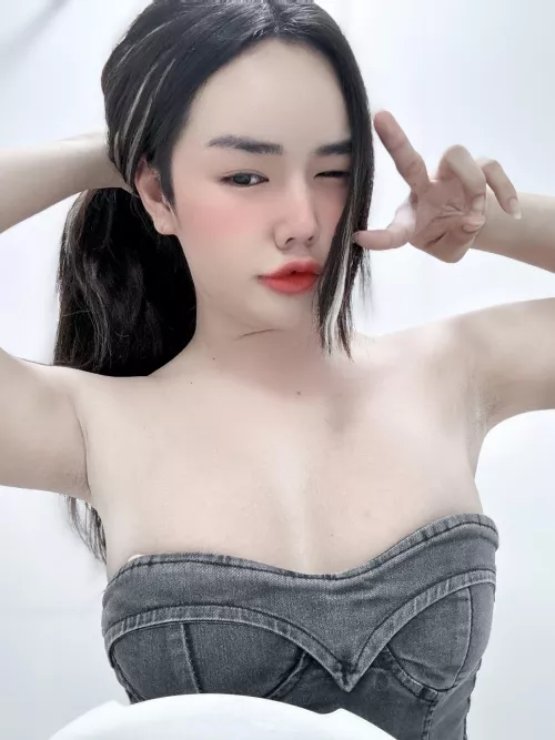 Oops, I sent this to you by mistake before our first date—are you still planning to come?