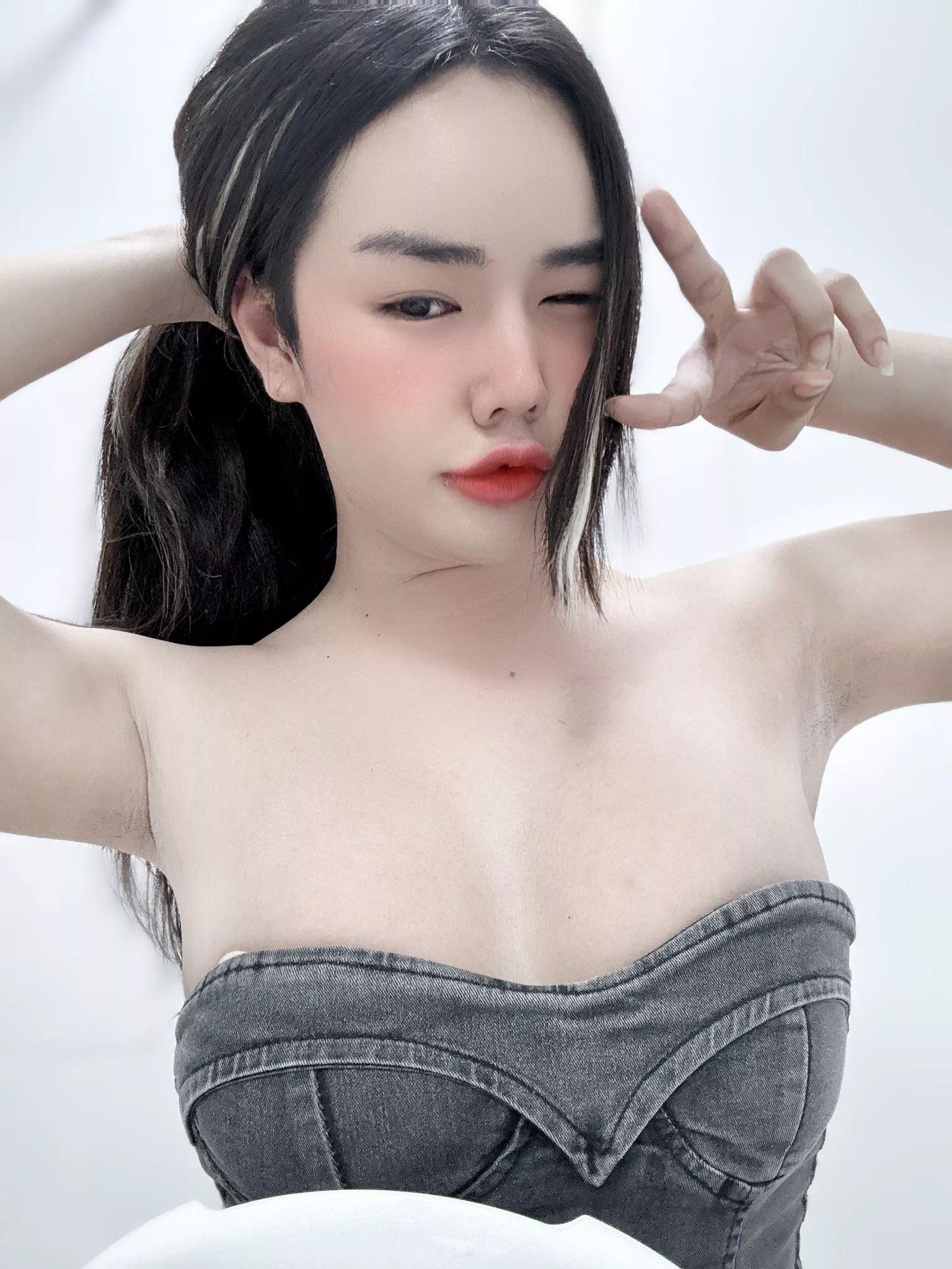 Oops, I sent this to you by mistake before our first date—are you still planning to come?