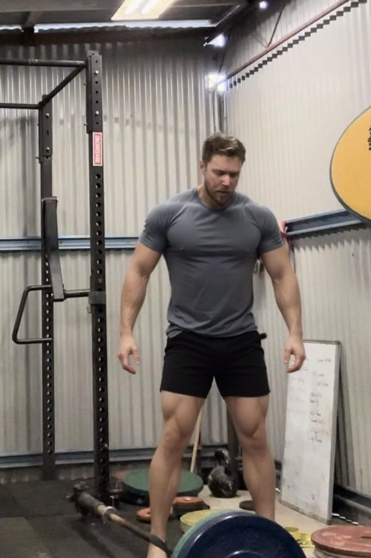 Screenshot of mid workout hits different…