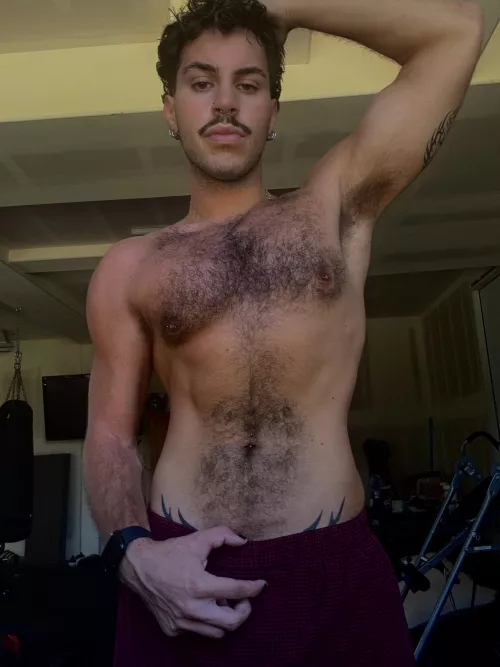 sooo sweaty and musky