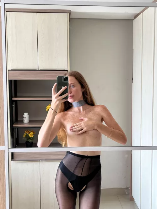 Too many frecks for one mirror selfie :)