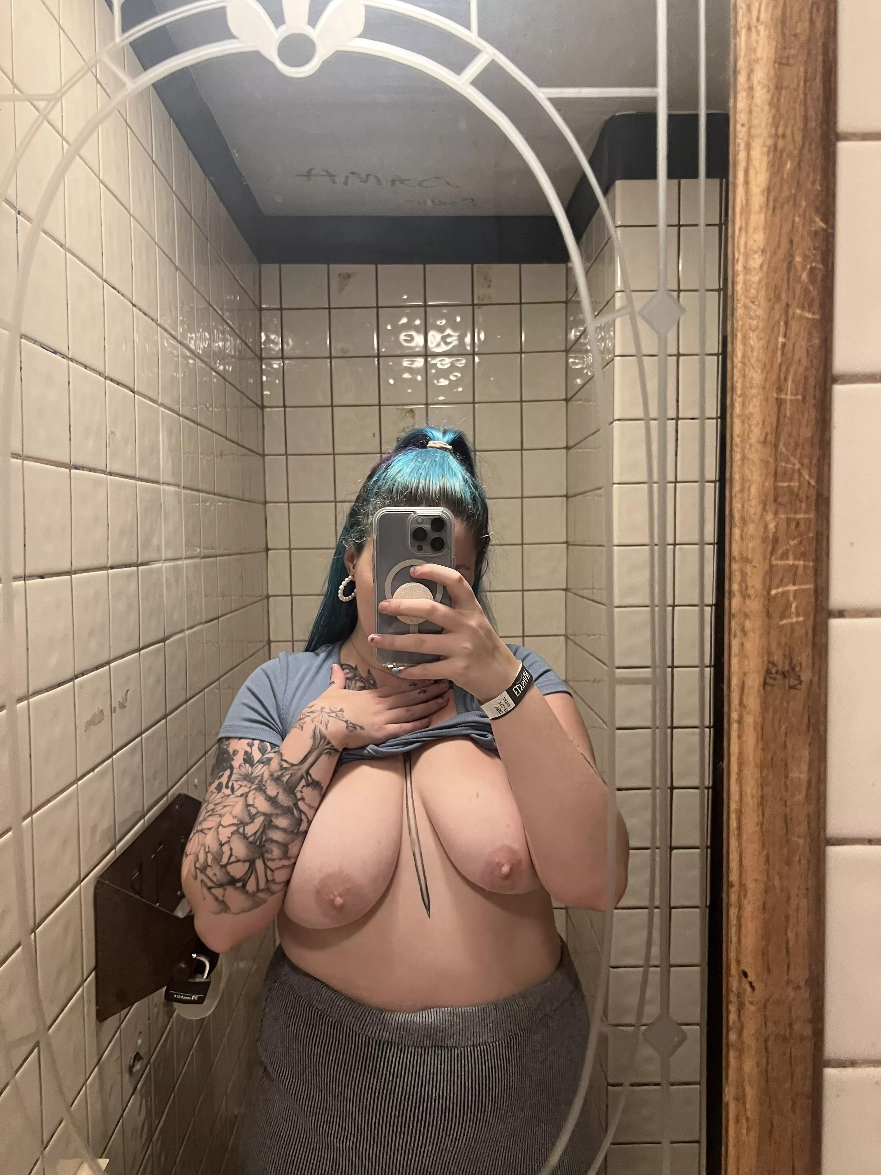 what would you say if you saw me in the bar? 