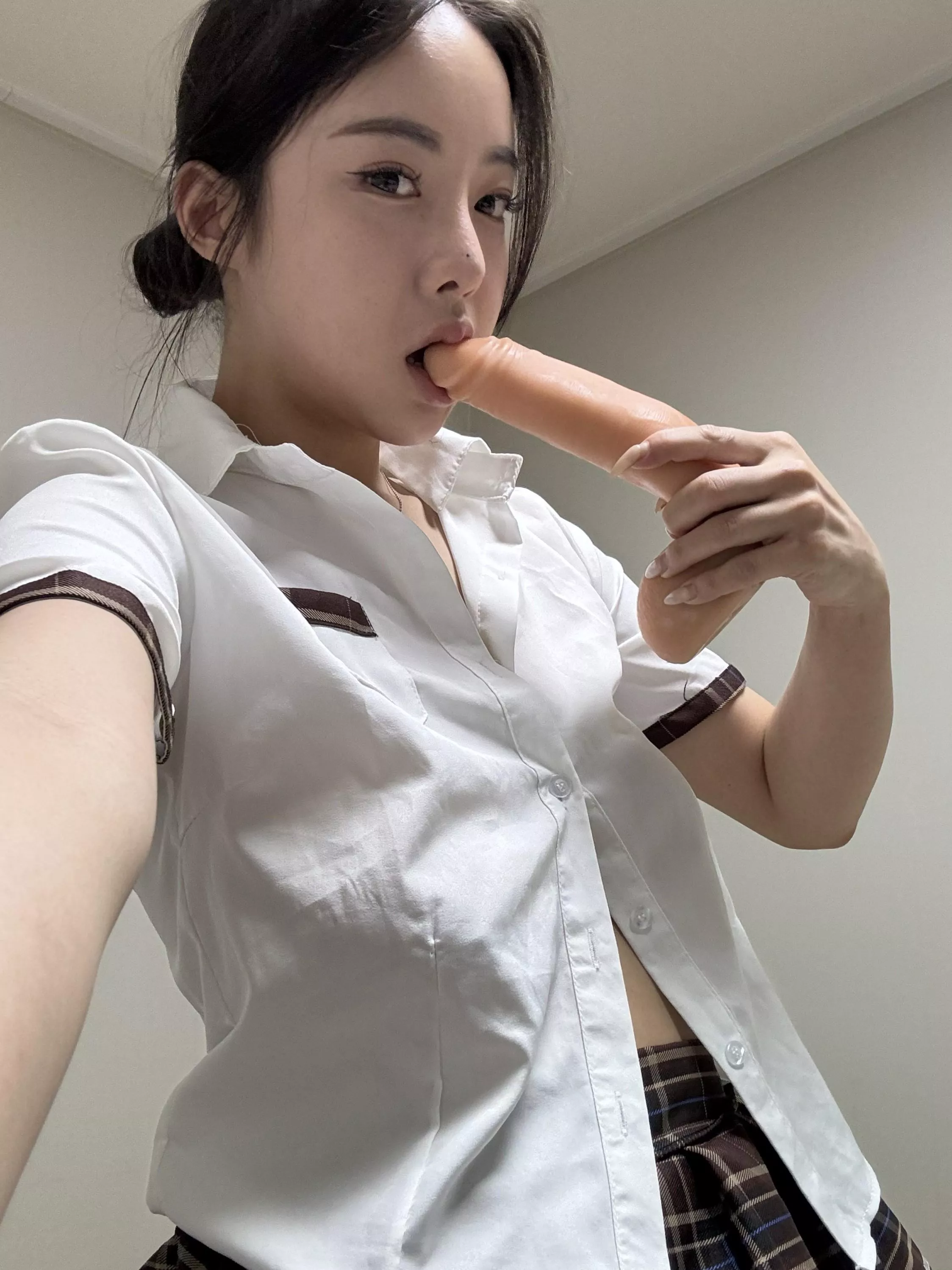 Will you help me with my assignments if I suck your cock?
