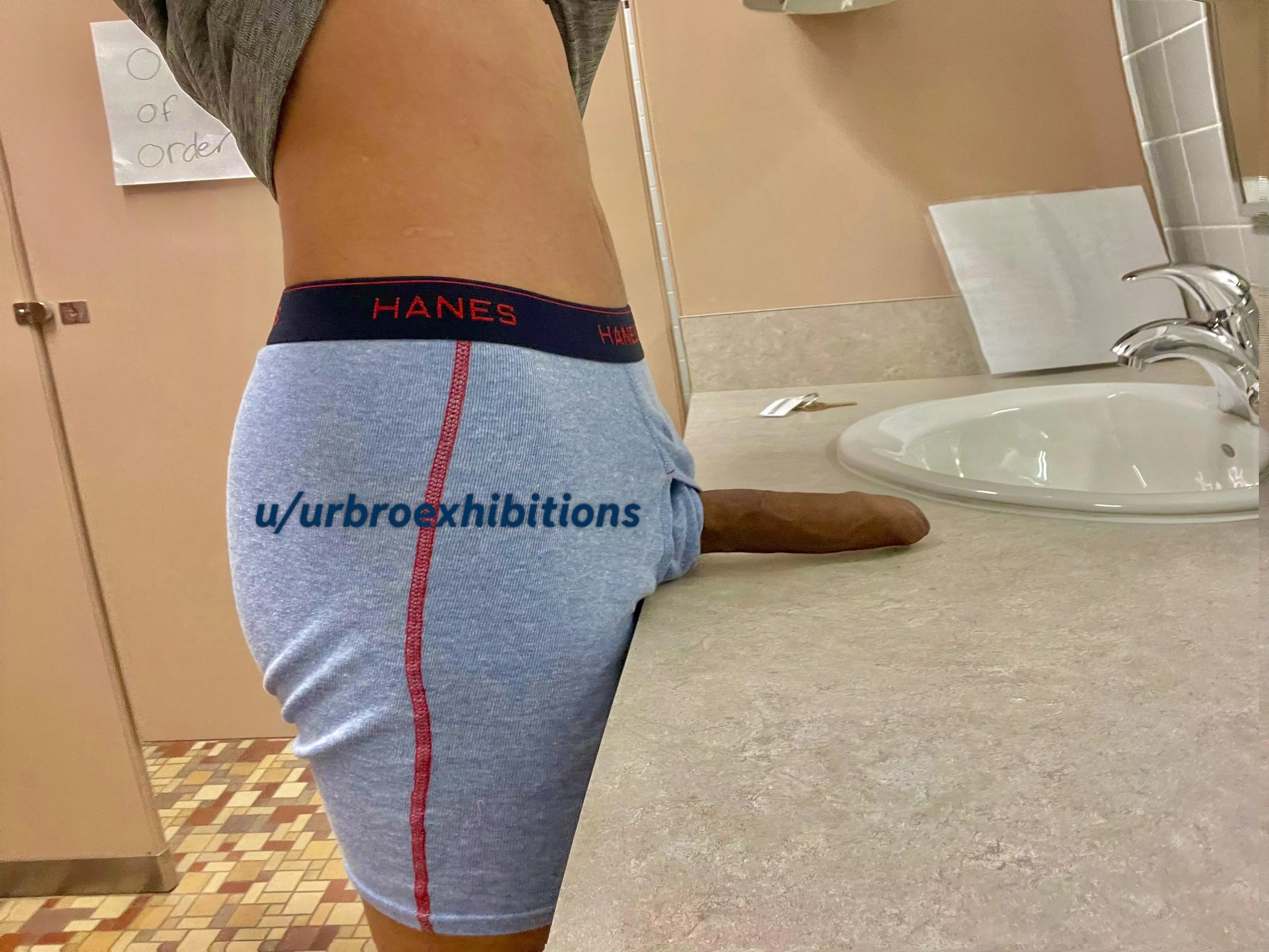 18m 😉 if u were my teacher n caught me, would u suck my cock? 😈