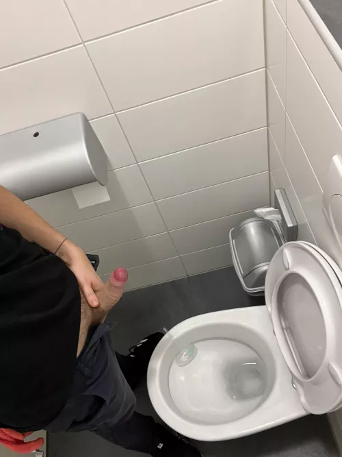 [21] love jerking of while working