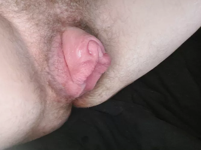 Daytime is playtime for [nb]s like me