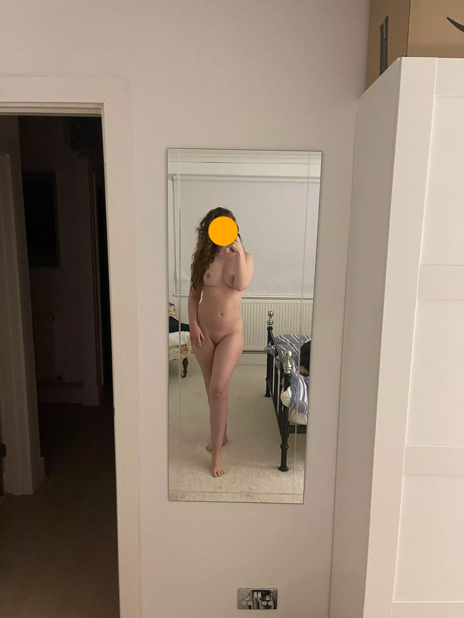 (F)eel like I need to show my naked body to strangers tonight 