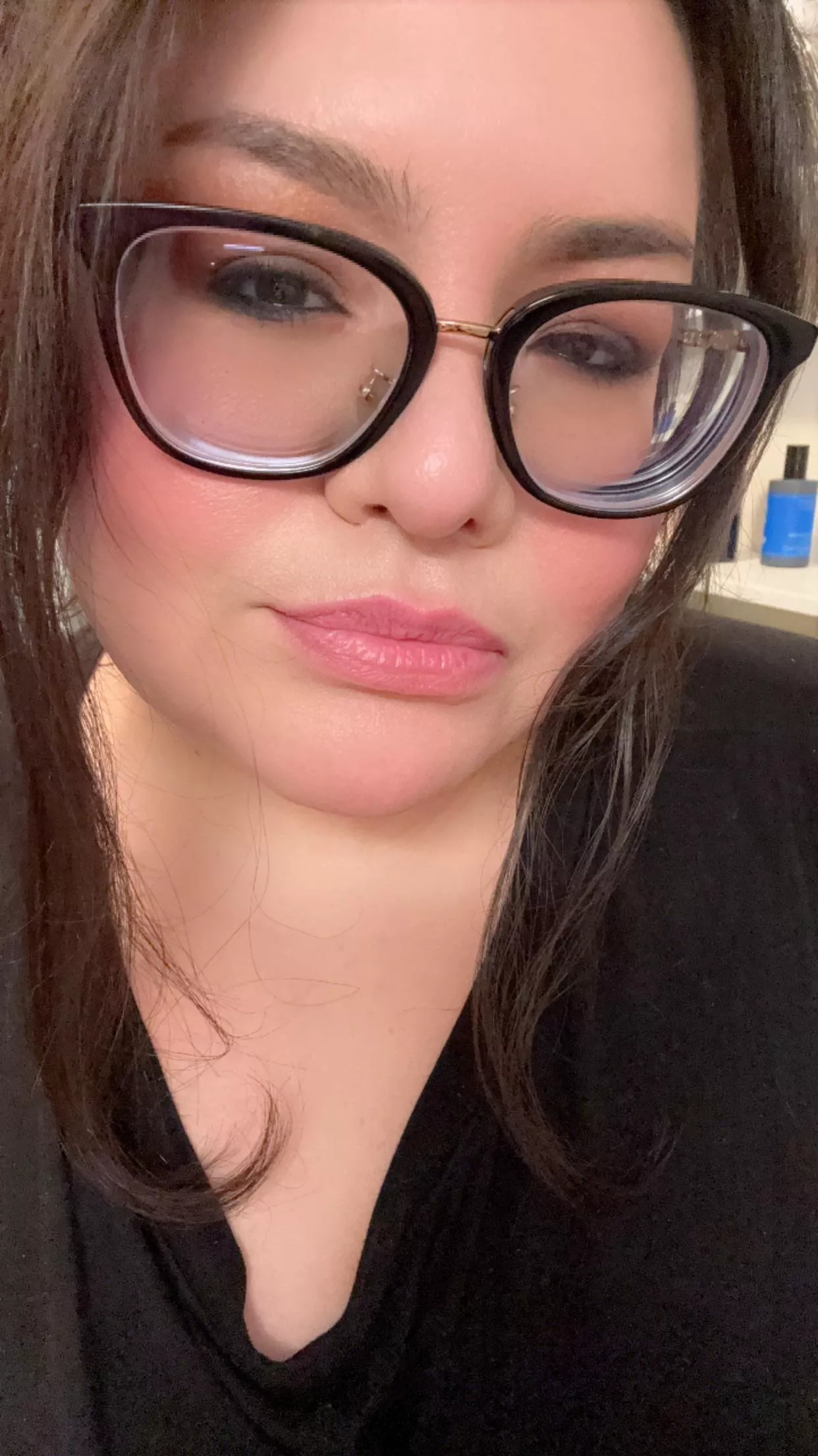 Hello! New here ☺️