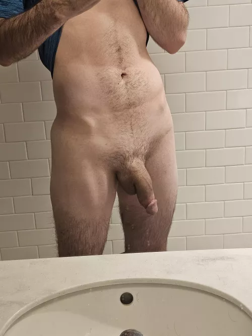 Hope you don't mind me walking nude (20)