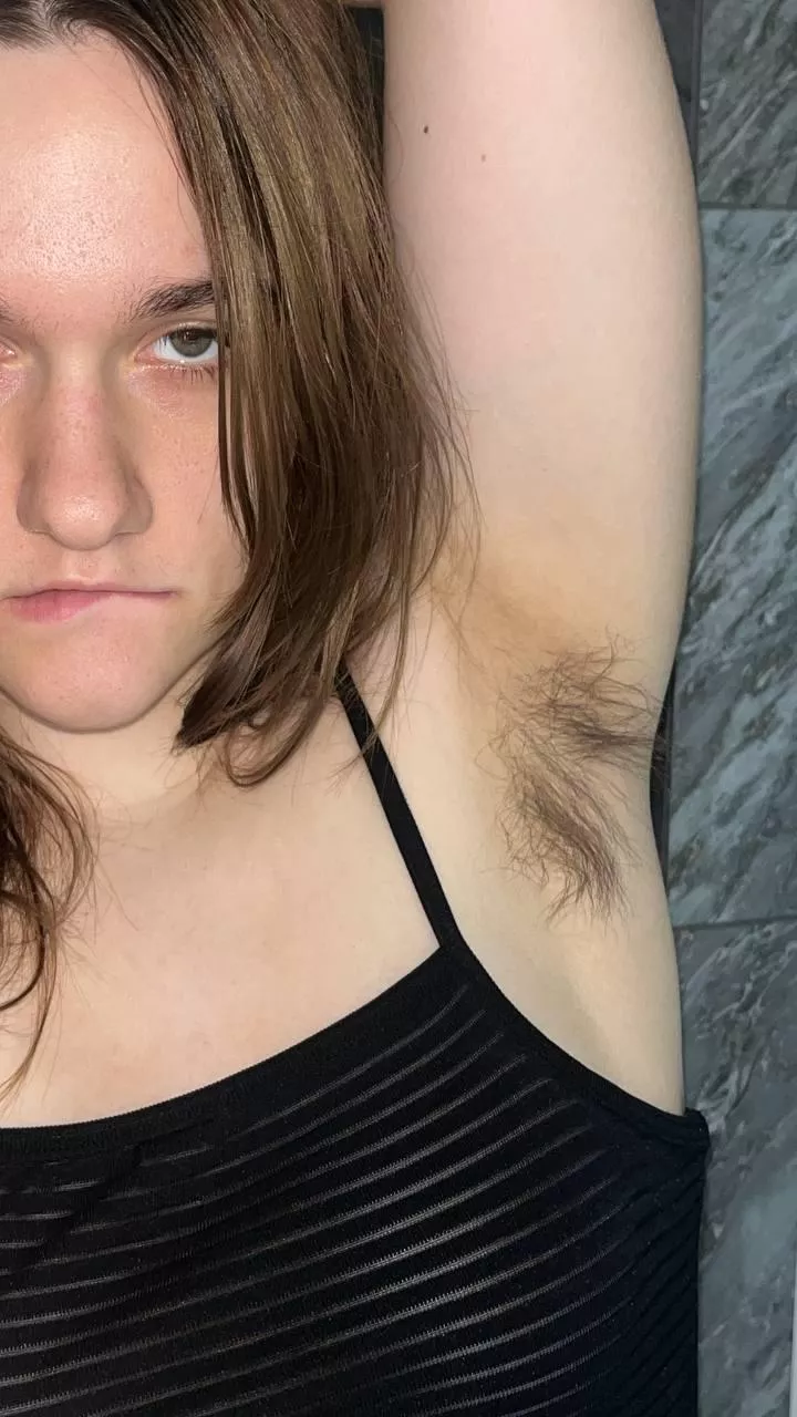 I like it when someone smells my hair 