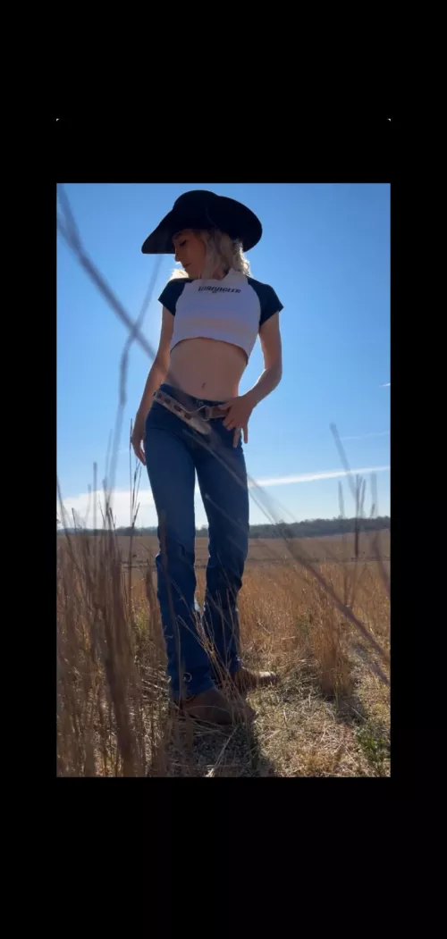 I like the outdoor wind on my skin.