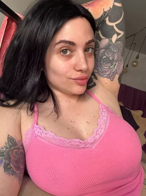 I really like the neckline of my muscled