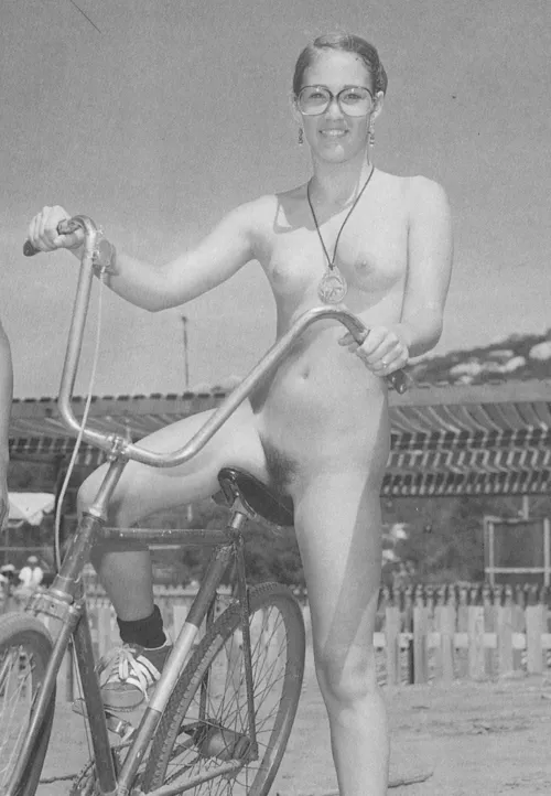 I swear the seat is smiling