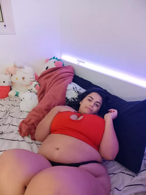 I'm not sure what's getting fatter my belly or my ass 😳🐽