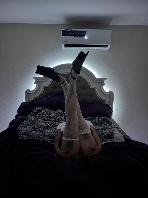 Just a kinky housewife