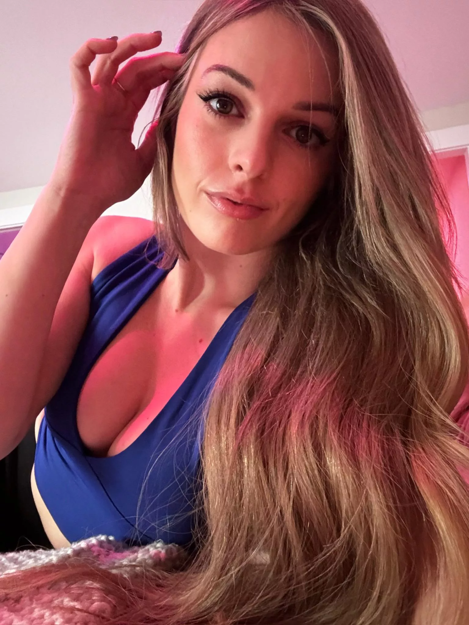 My cleavage making itself seen 