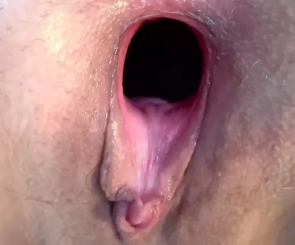 One of my better gape closeups 