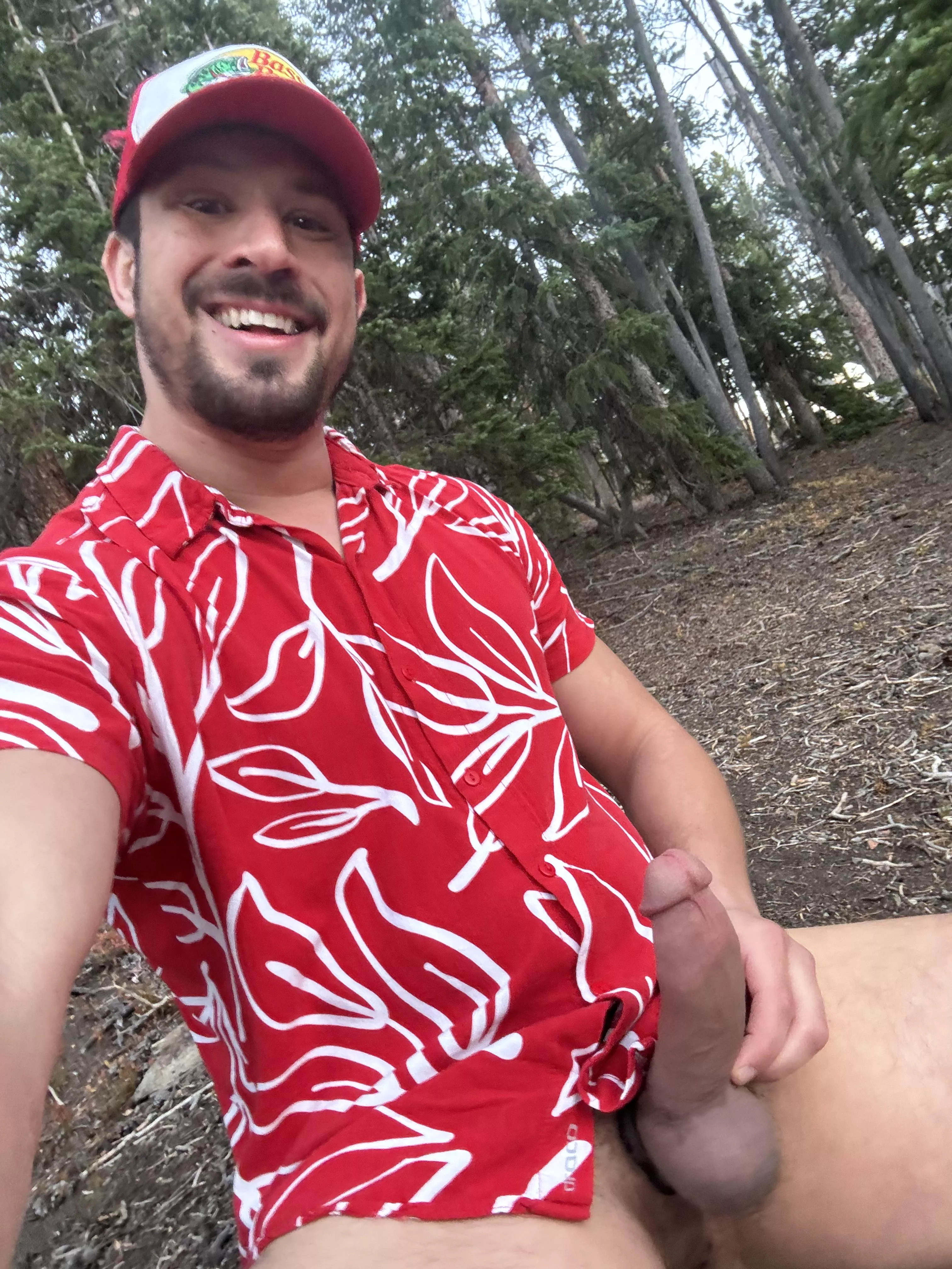 Showing off in the woods 🌲