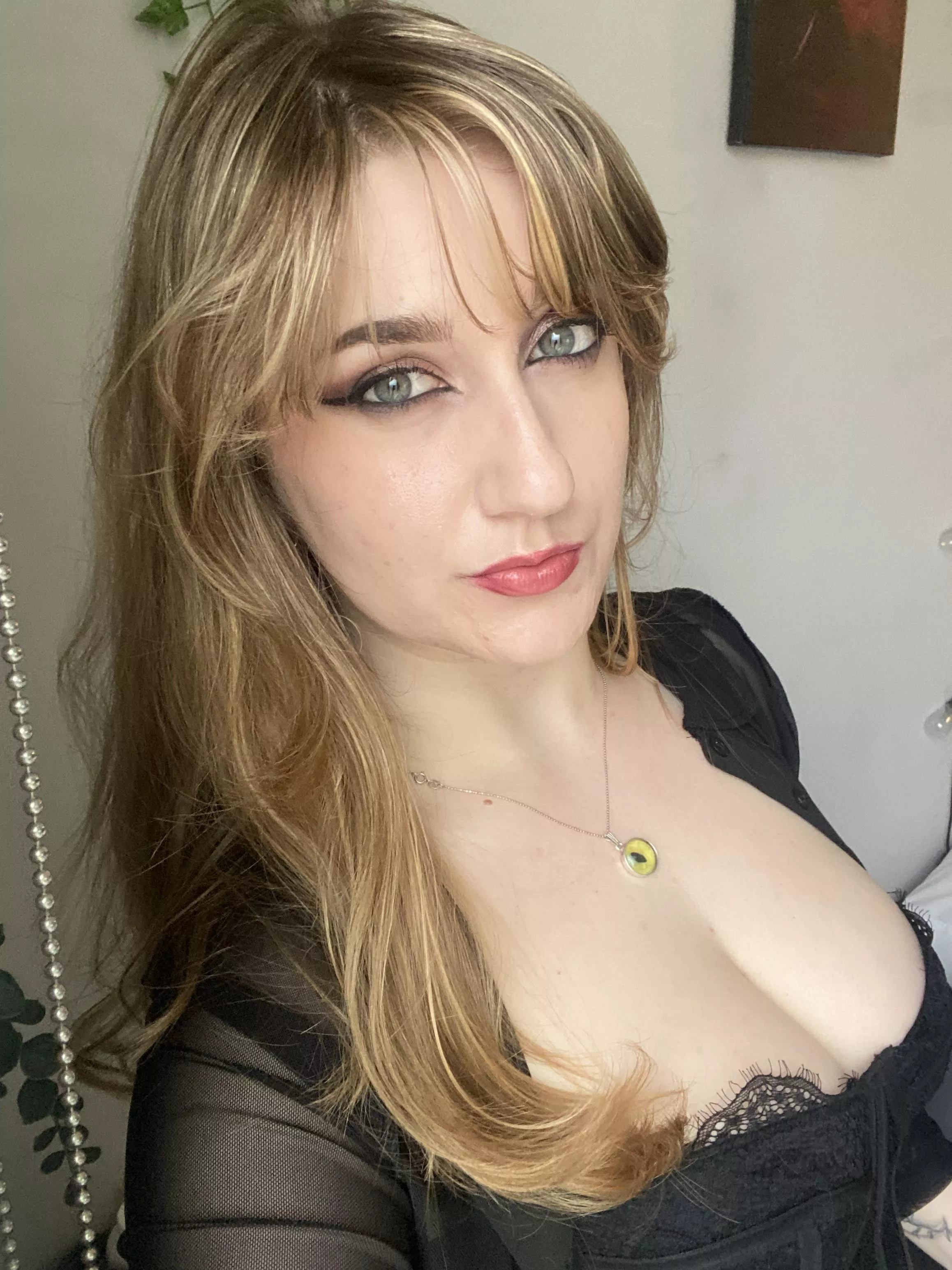 This photo makes me want to cut my bangs again. Debating. 