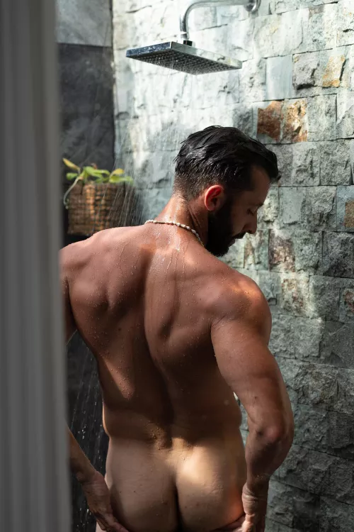 When the view from behind is too good to ignore