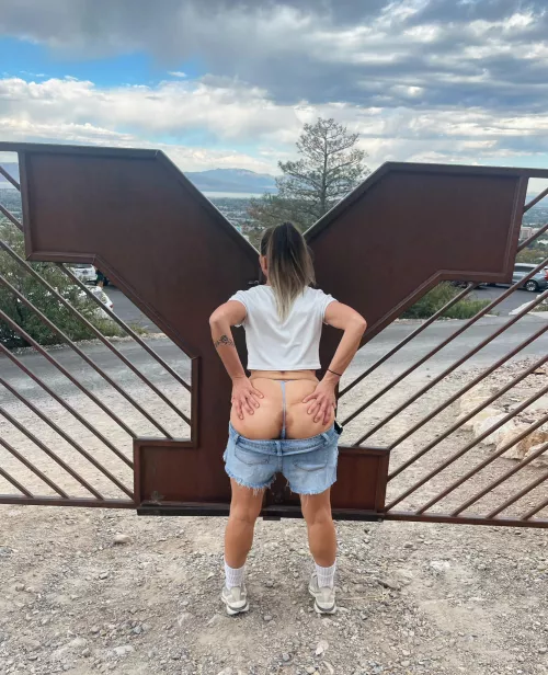 A public view of the sweetest Gstring