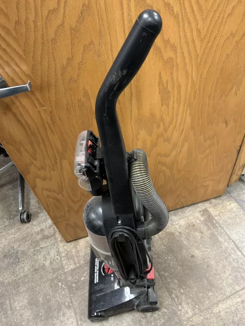 at work this morning and my mind is wondering 🤔 