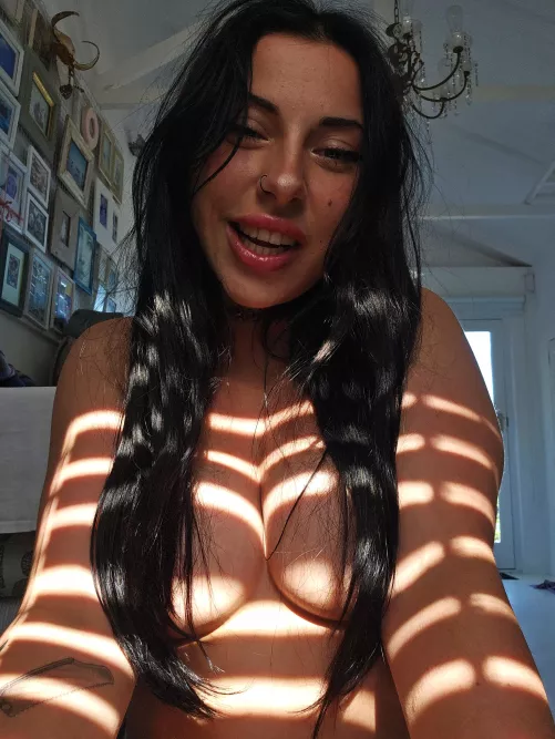 Before I suck ur dick u must answer 2 riddles ;)