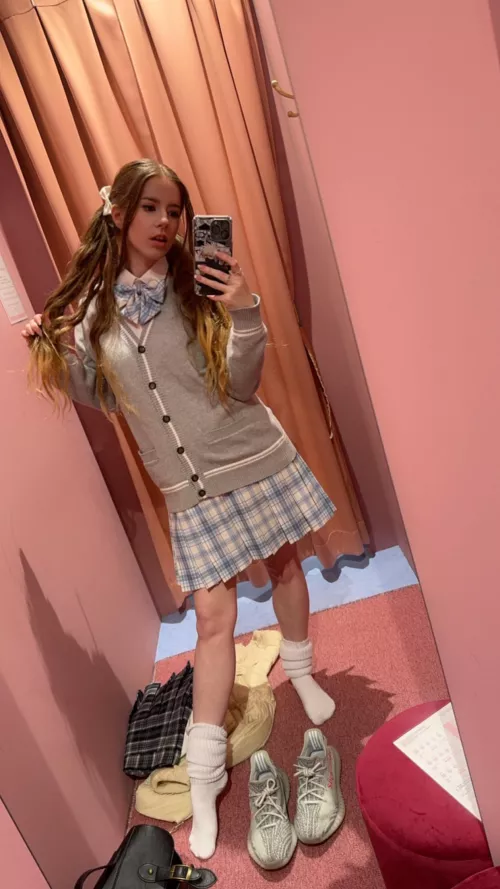 hi ummmm … gimme a kiss 😘