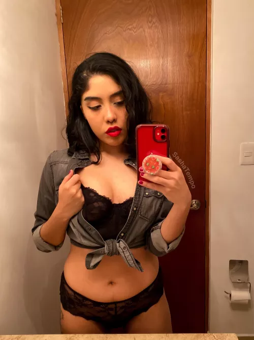 Hopefully you’re into pinup girls