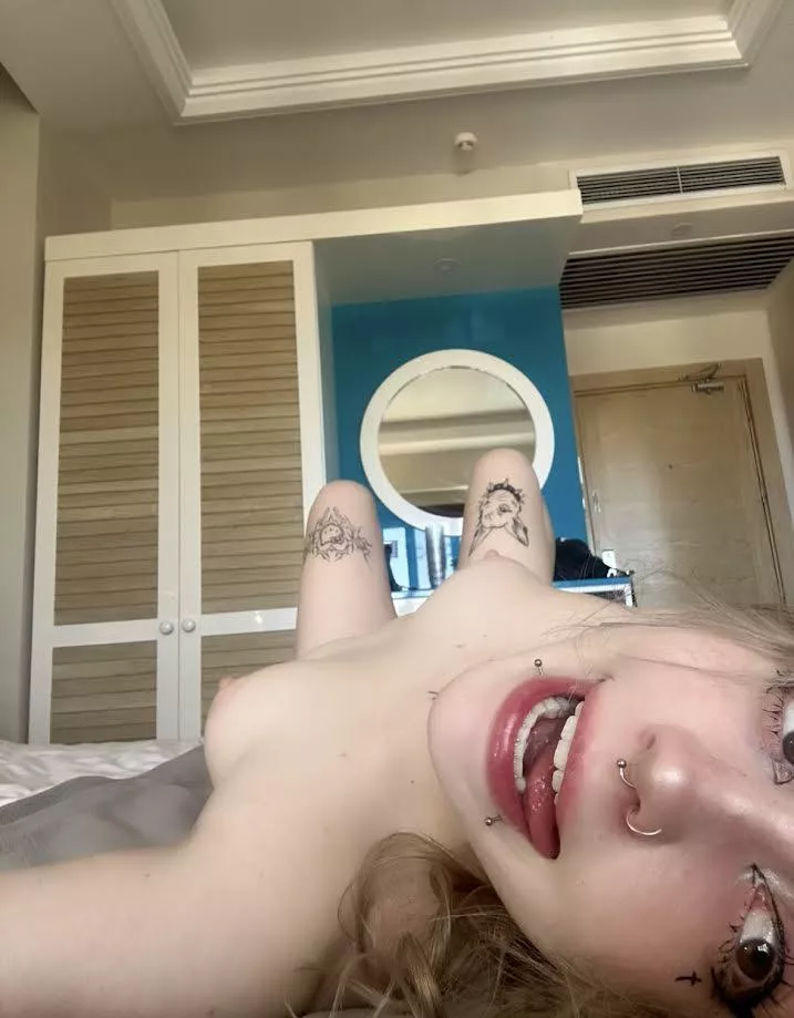 I wanna put this body on yours