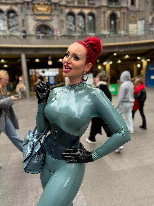 Just a regular day in Antwerp 😅