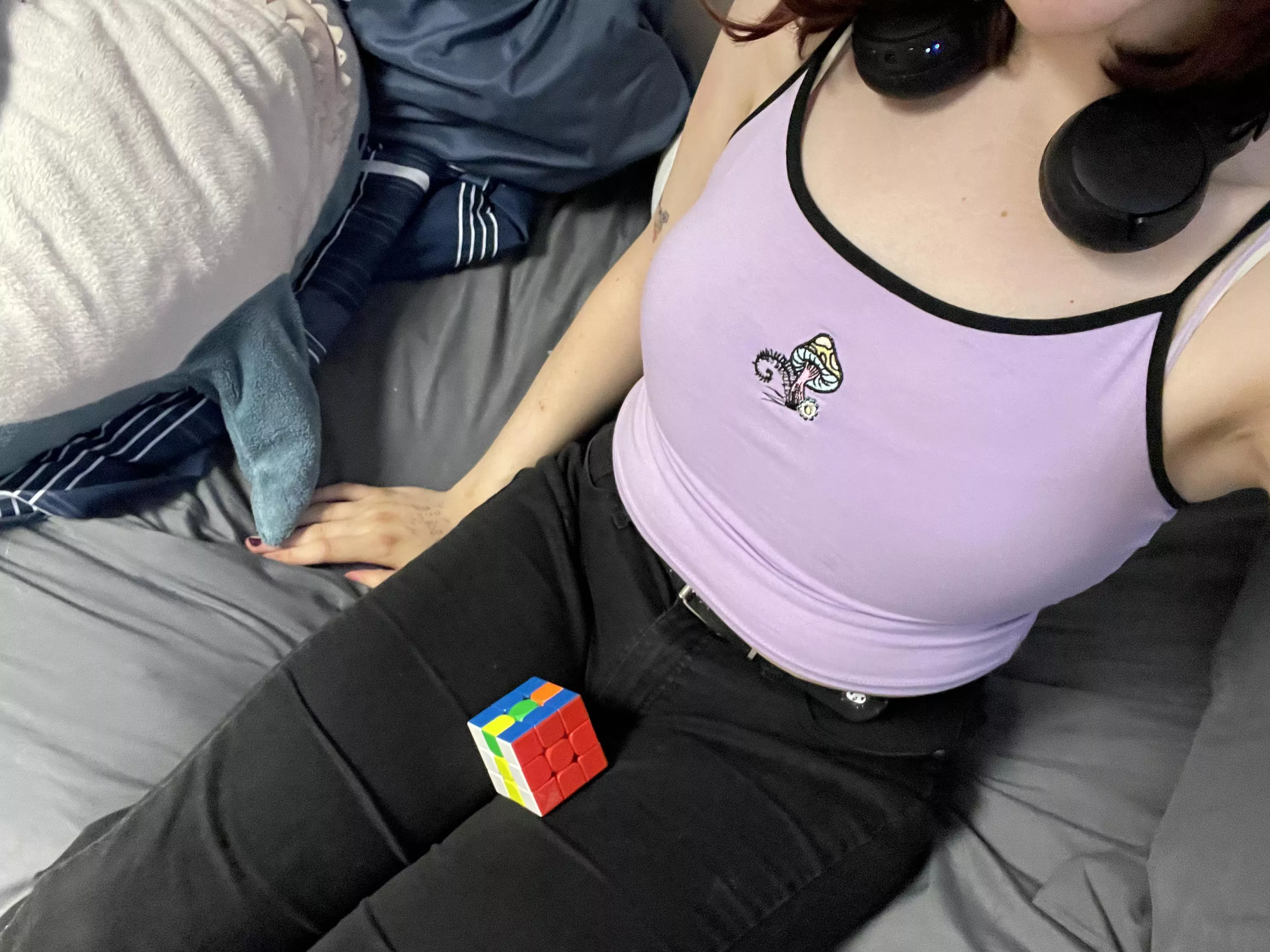 Just a silly genderfluid enby/girl thing 