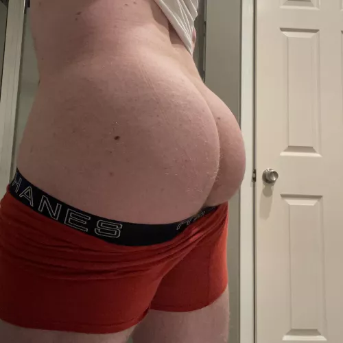 My ass lookin so fat