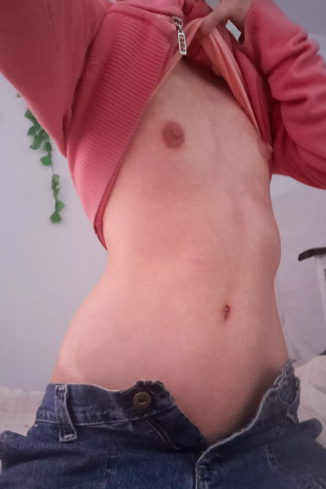 Oops I forgot to wear my bra 