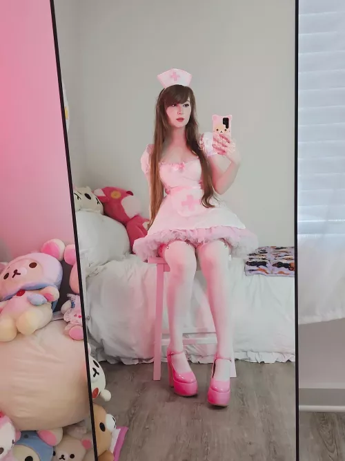 Pastel Nurse by gintku