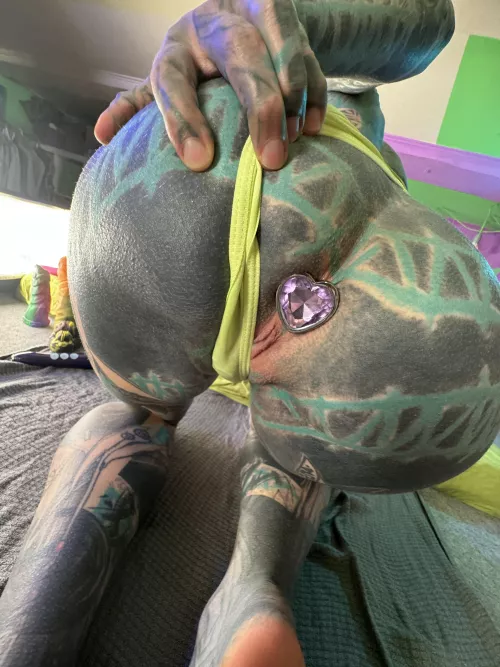 Shiny and inked [f] [oc]