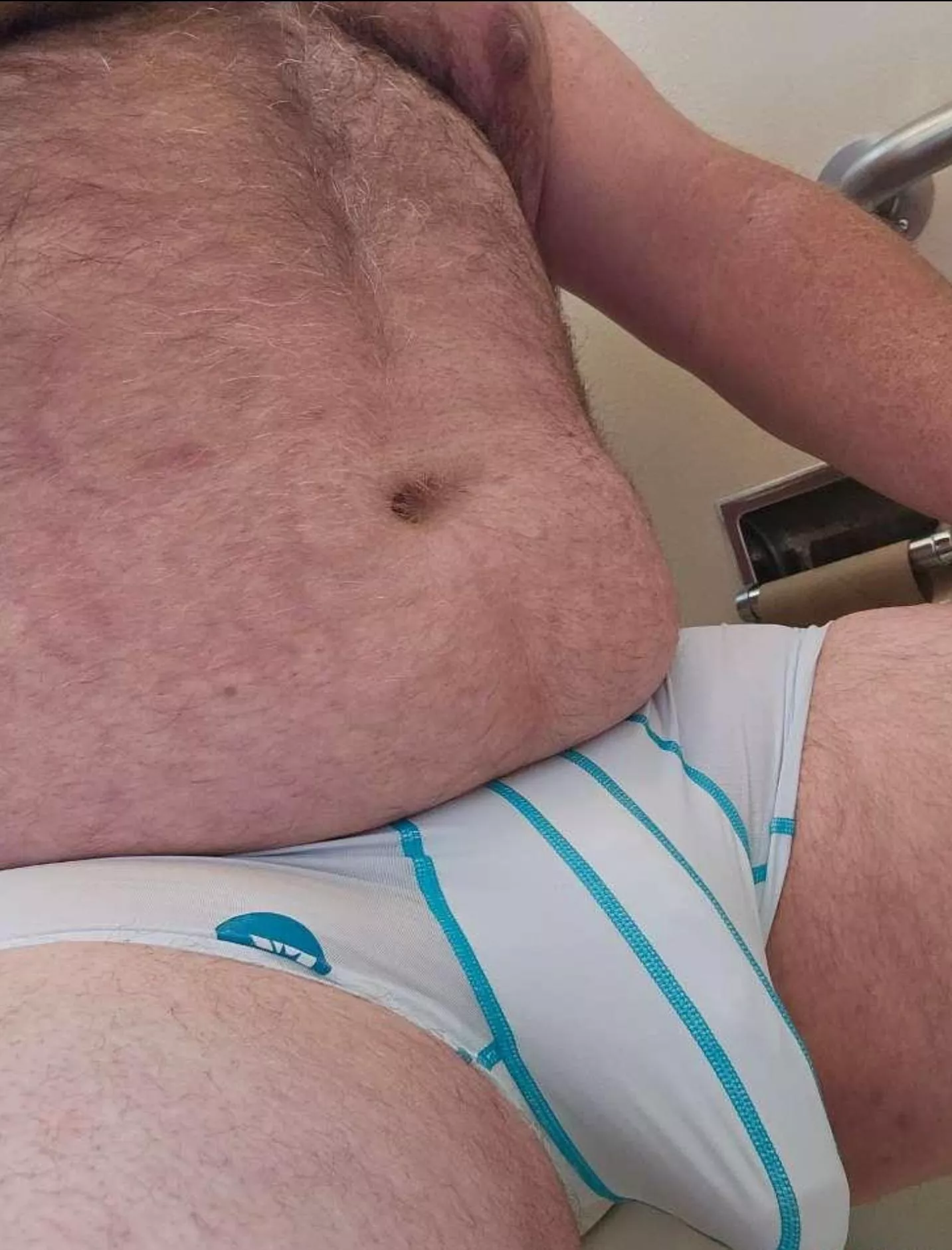 Sleeve give a great bulge! 39 