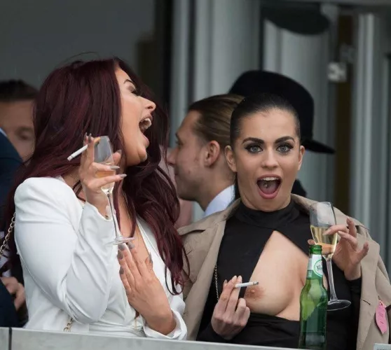 Smoking and public fun