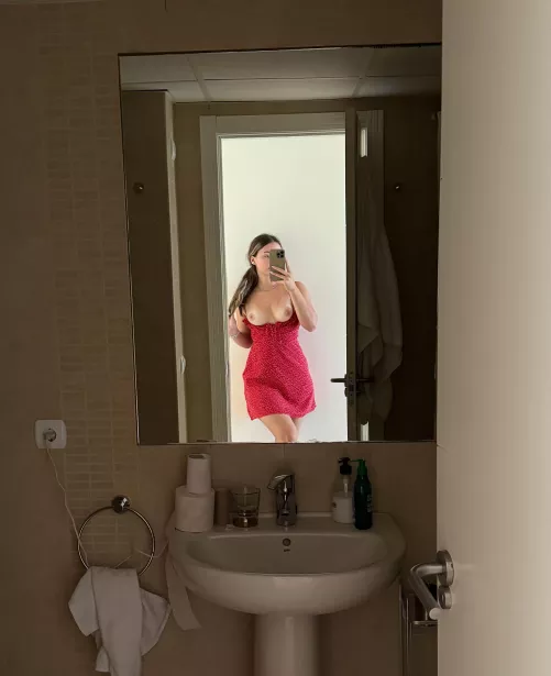 Some nice titties for brunch