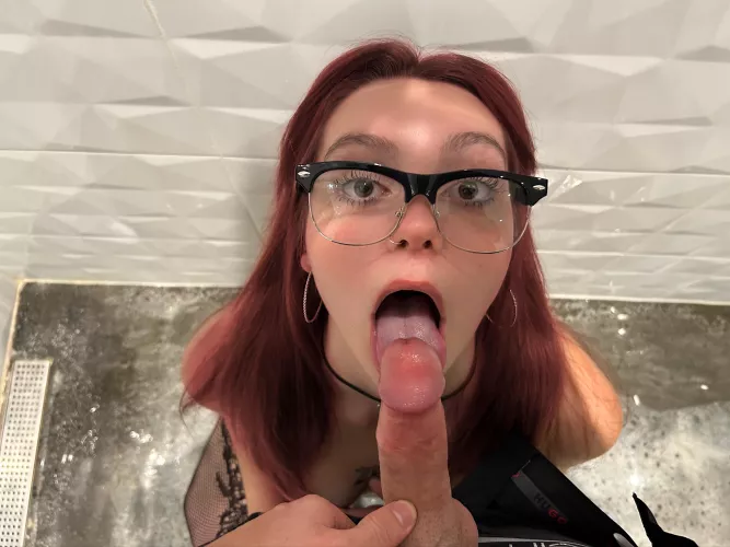 Tell me your penis size dans I’ll tell you if I’d suck it